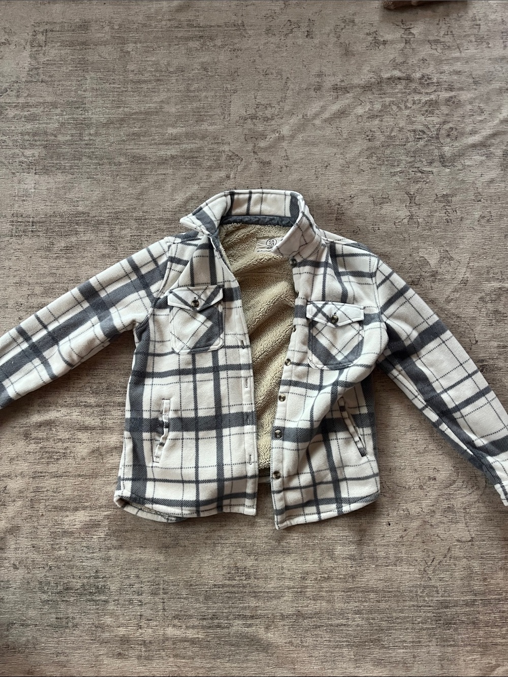 Women’s soft fleece lined flannel in grey and white